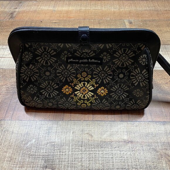 Petuna Pickle Bottom Diaper Clutch Wristlet - Picture 2 of 8